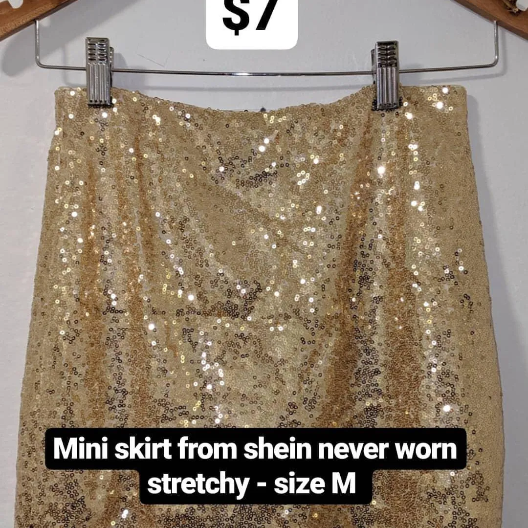 Sequin Mini Skirt Fitted photo 1