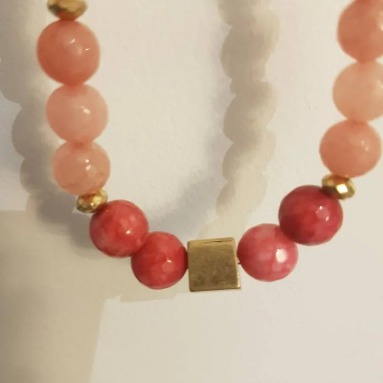 Pink Beaded Necklace photo 3
