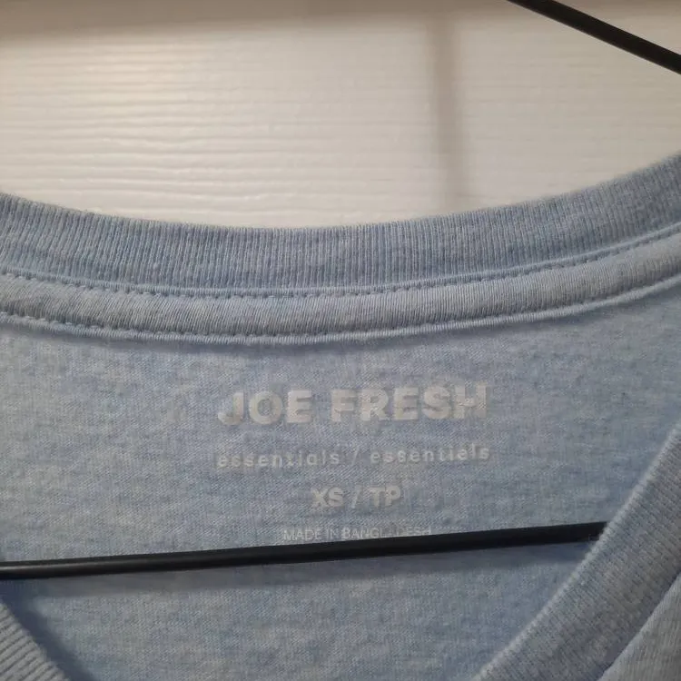 FREE Joe Fresh XS Shirt photo 3