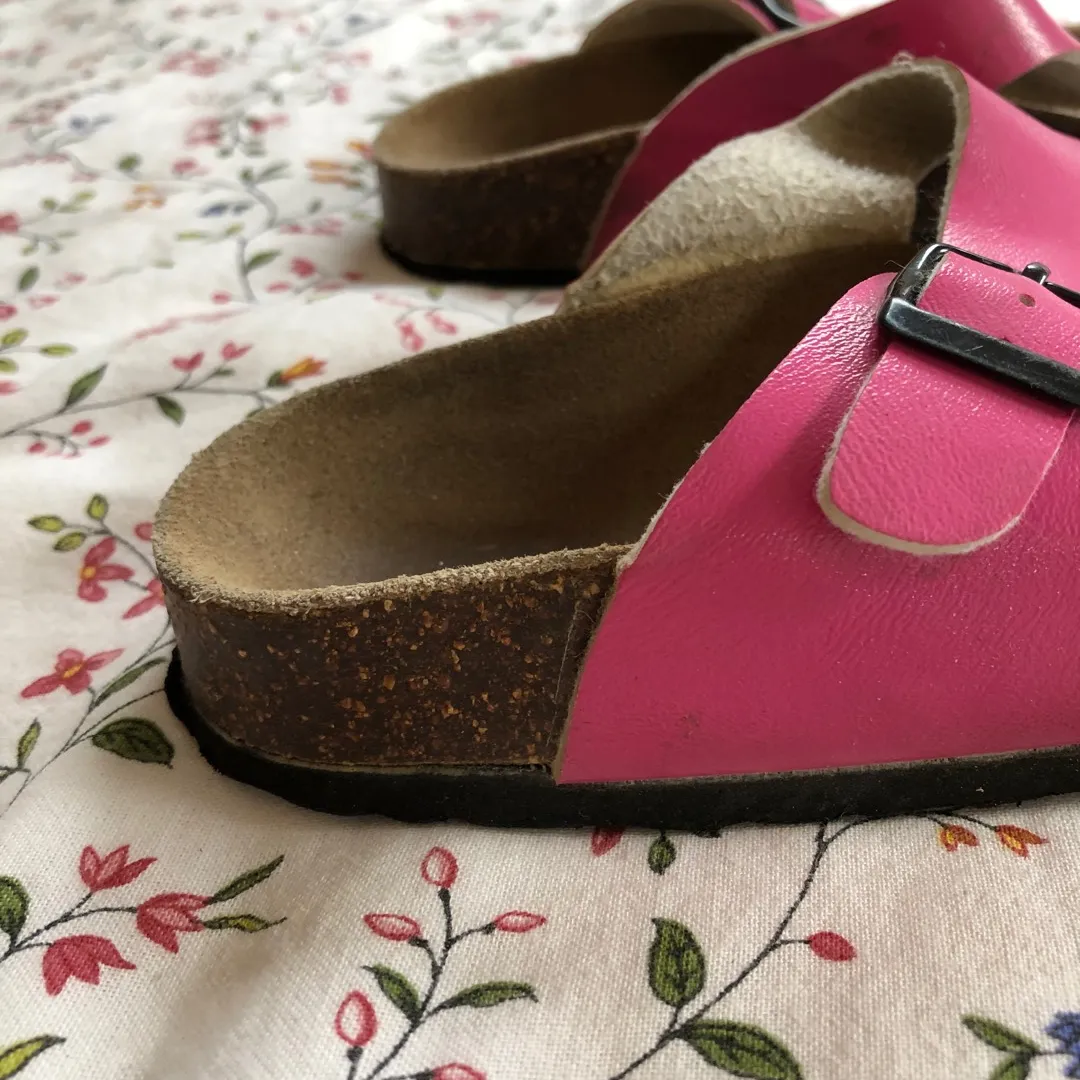 Pink Used Birkenstock Style Sandals - Size 6 photo 4