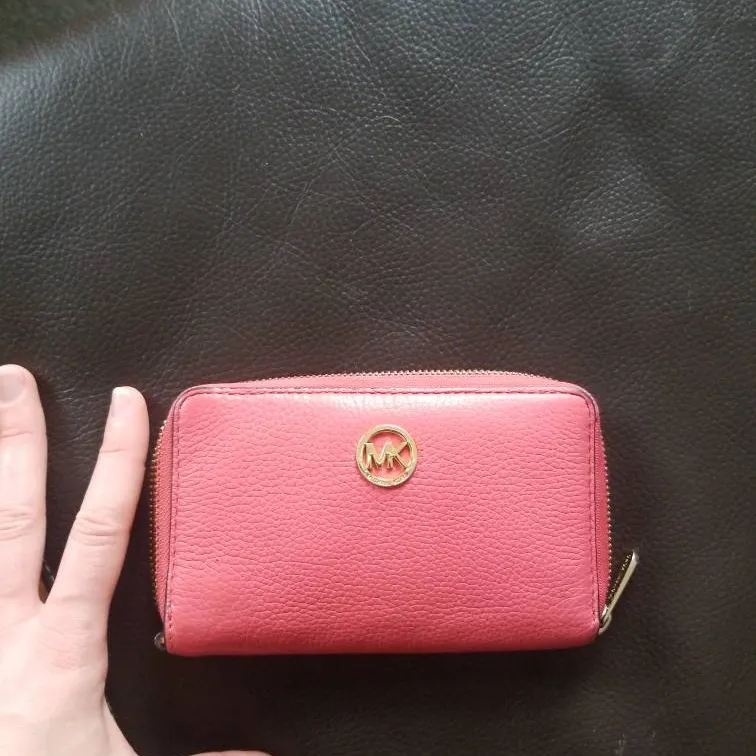 Michael Kors Pink Wallet photo 1