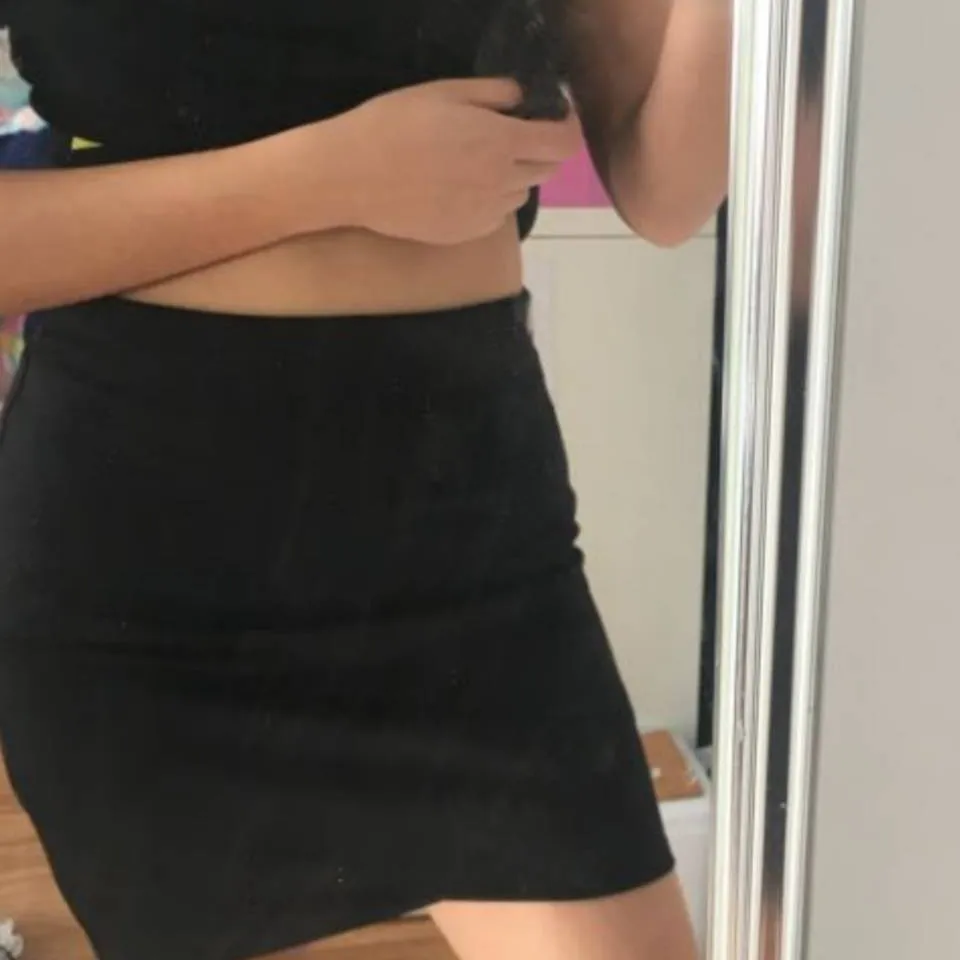 Black Fitted Mini Skirt photo 1