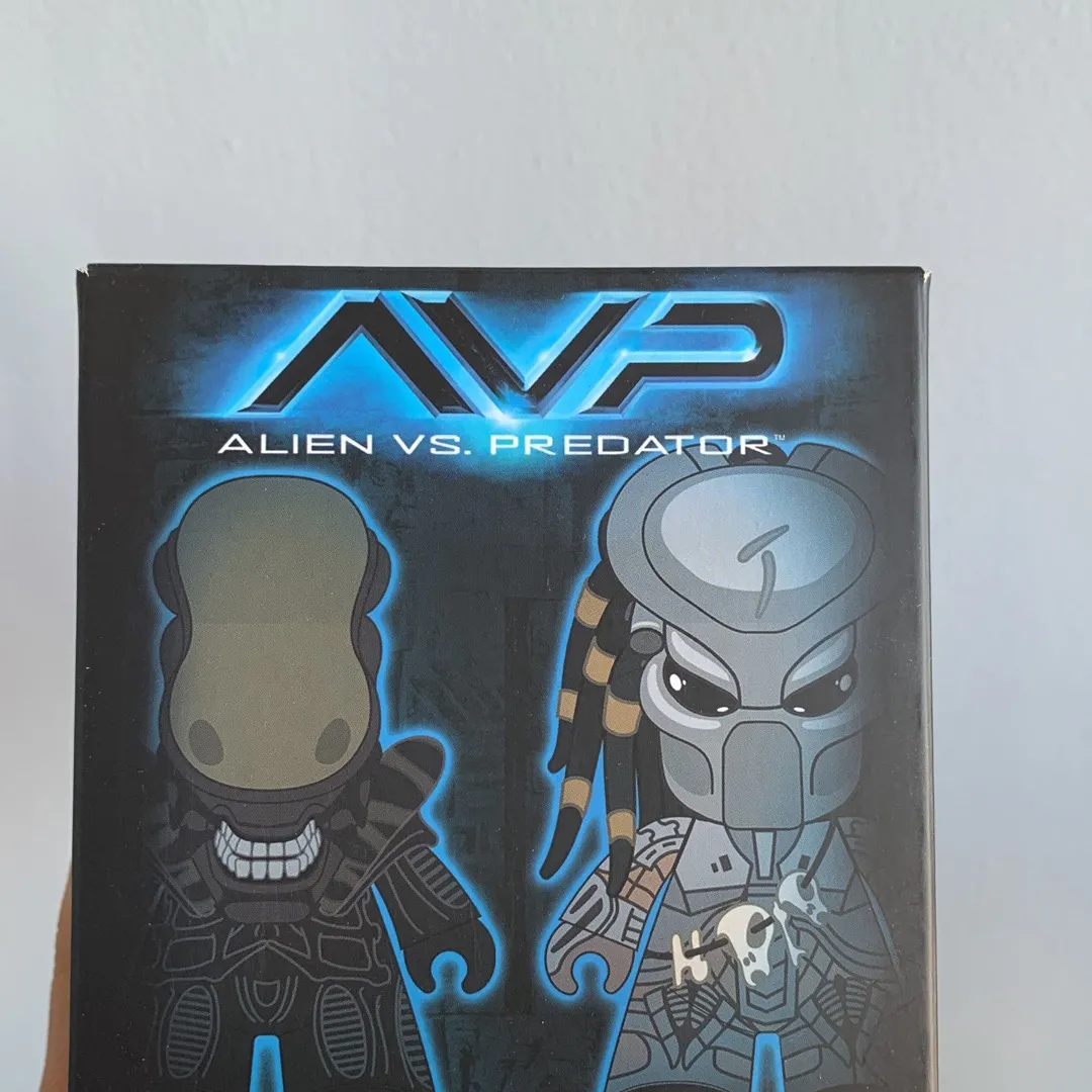 Alien vs. Predator vinyl figure photo 1
