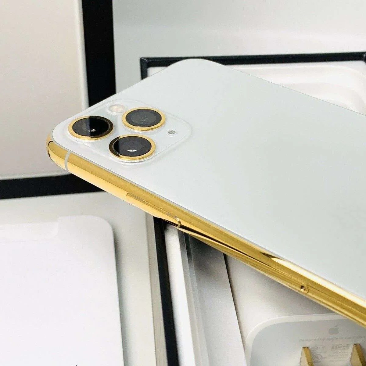 24K Gold Plated Apple iPhone 11 Pro Max - 512GB Silver Unlocked photo 1