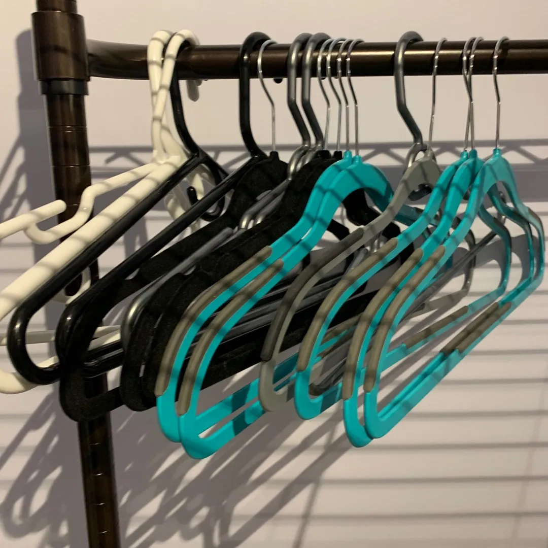 Clothing Hanger+Rack photo 1