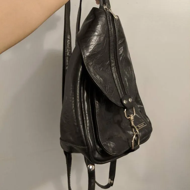 Black Leather Backpack photo 3
