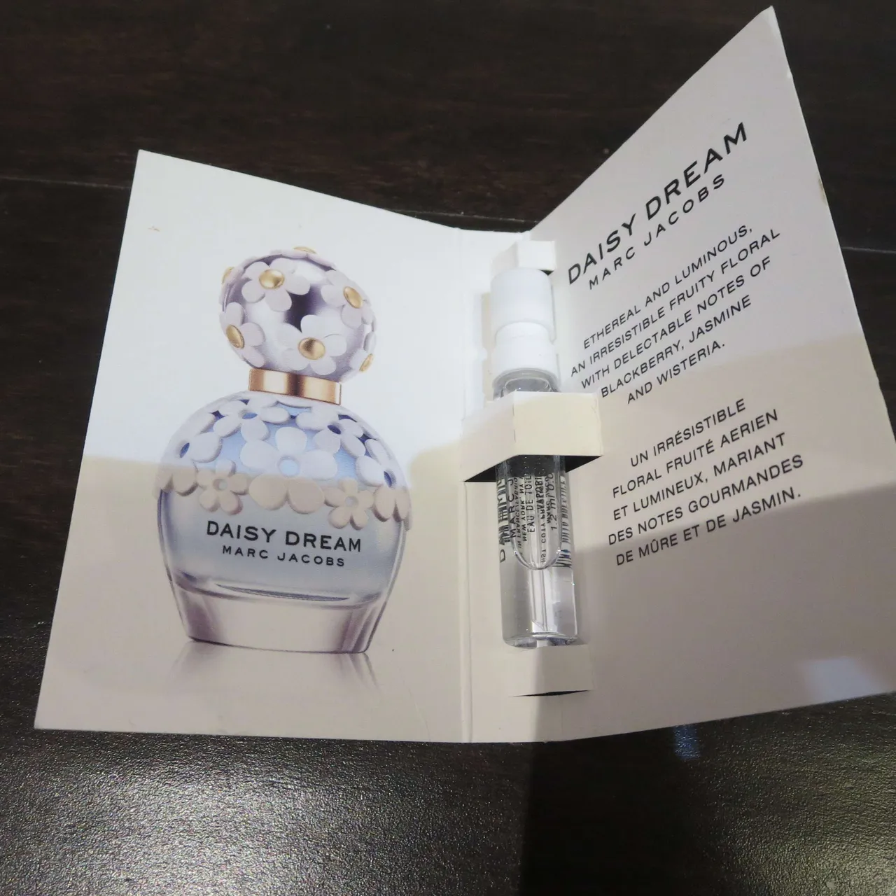 FREE: Marc Jacobs Perfume Sampler - Daisy Dream photo 1
