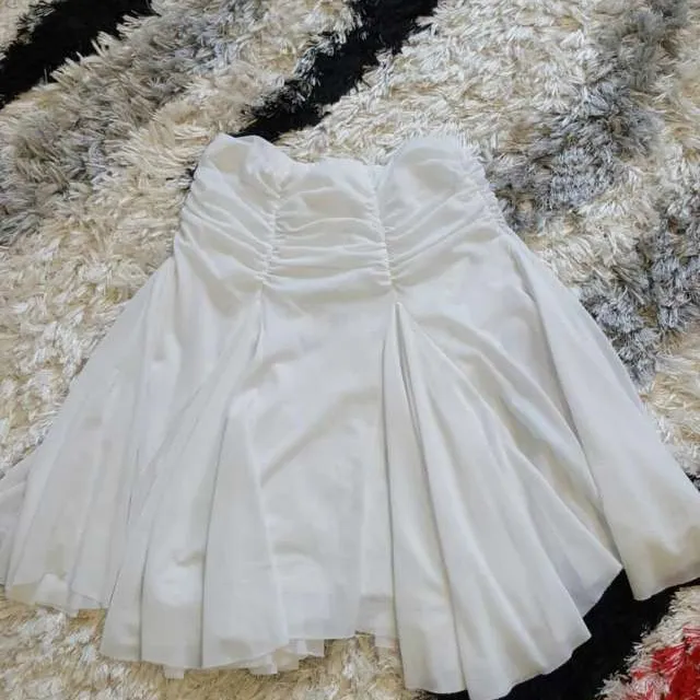 Awesome White Skirt photo 1