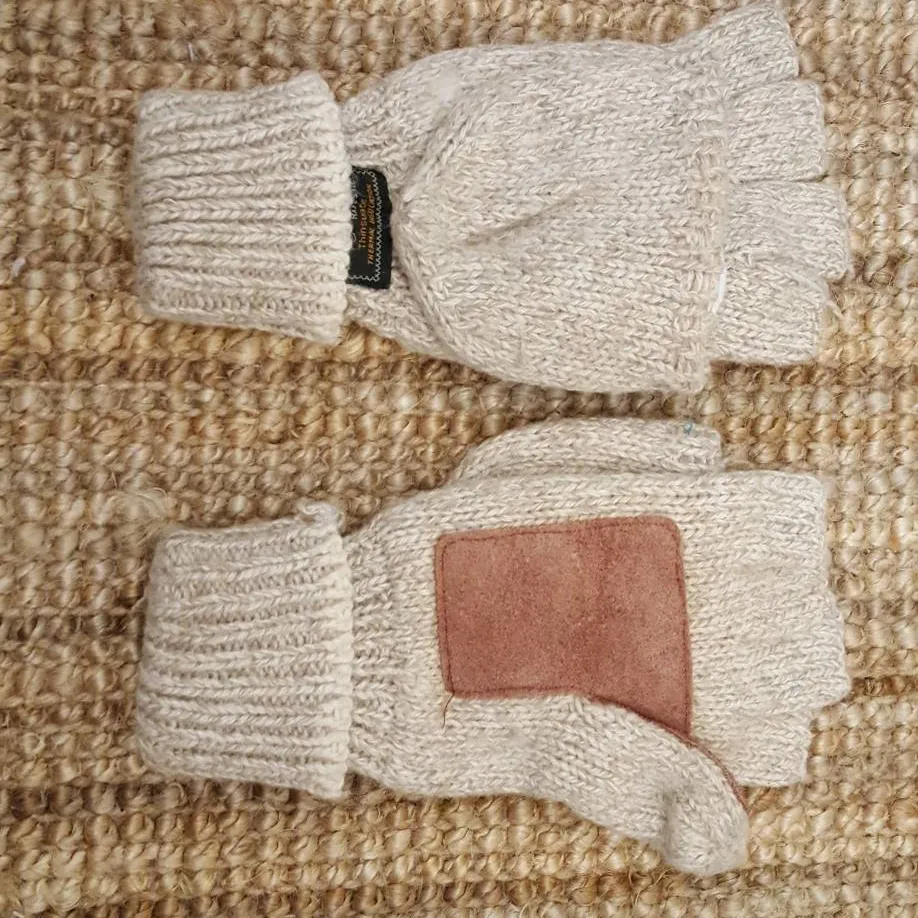 Winter Hats/Scarves/Gloves photo 8