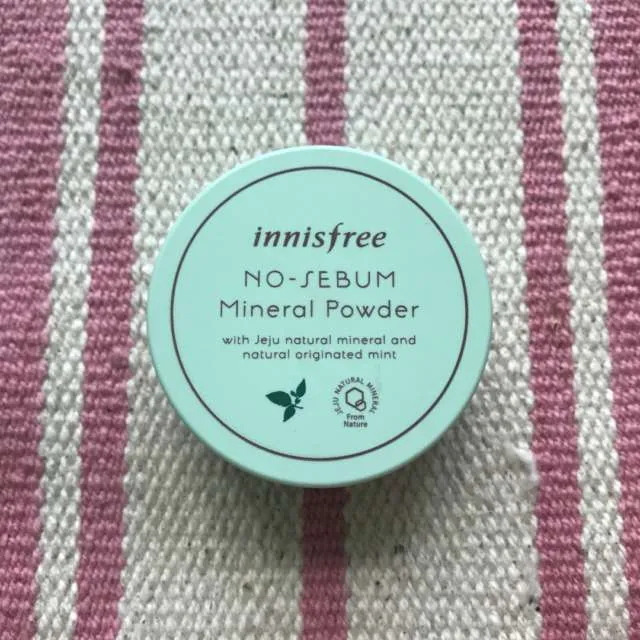 Innisfree Mineral Powder (Korean brand) photo 1