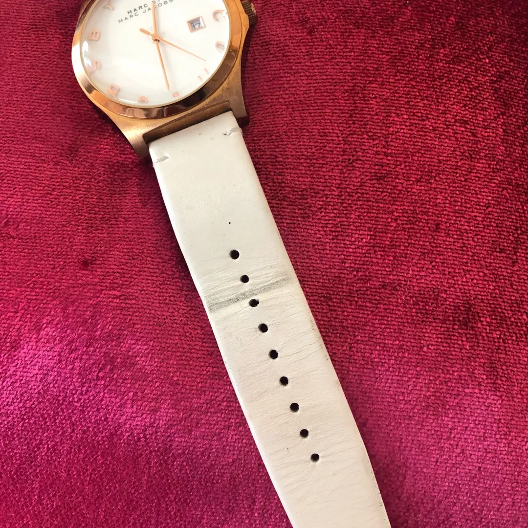 Rose Gold Marc By Marc Jacobs Watch With White Leather Strap photo 4