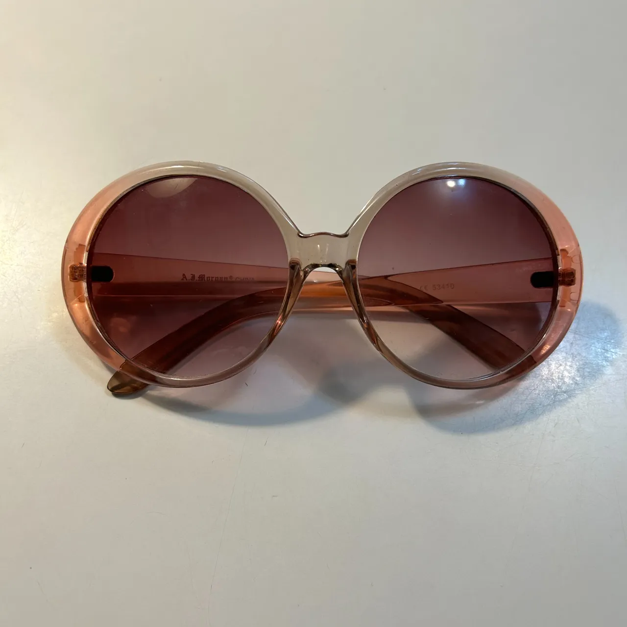 Pink sunglasses photo 1