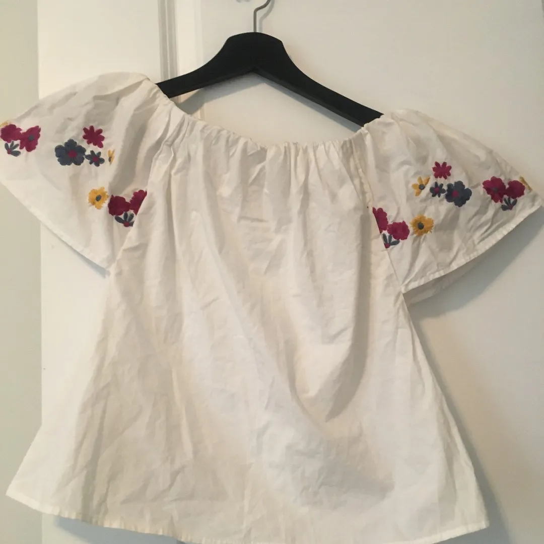 White Embroided Blouse photo 1
