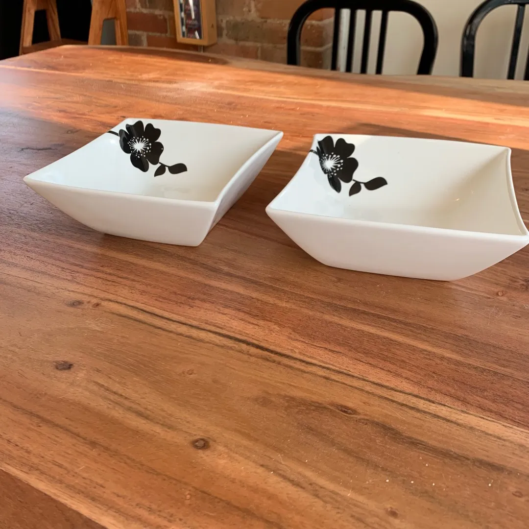 2 x Ceramic Bowls photo 1