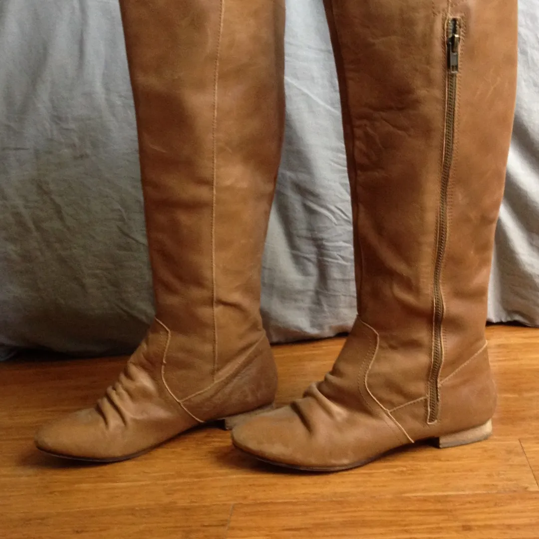 Leather Boots Size 6 photo 3