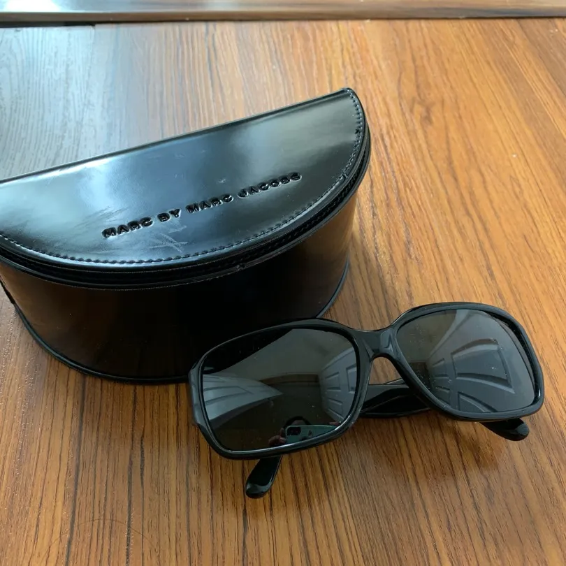 Marc By Marc Jacobs Sunglasses photo 1