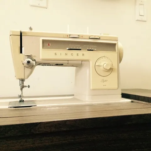 Desk Sewing Machine, 70s photo 1