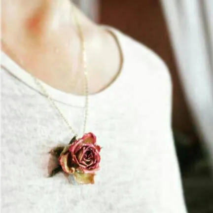Rose Necklace photo 1
