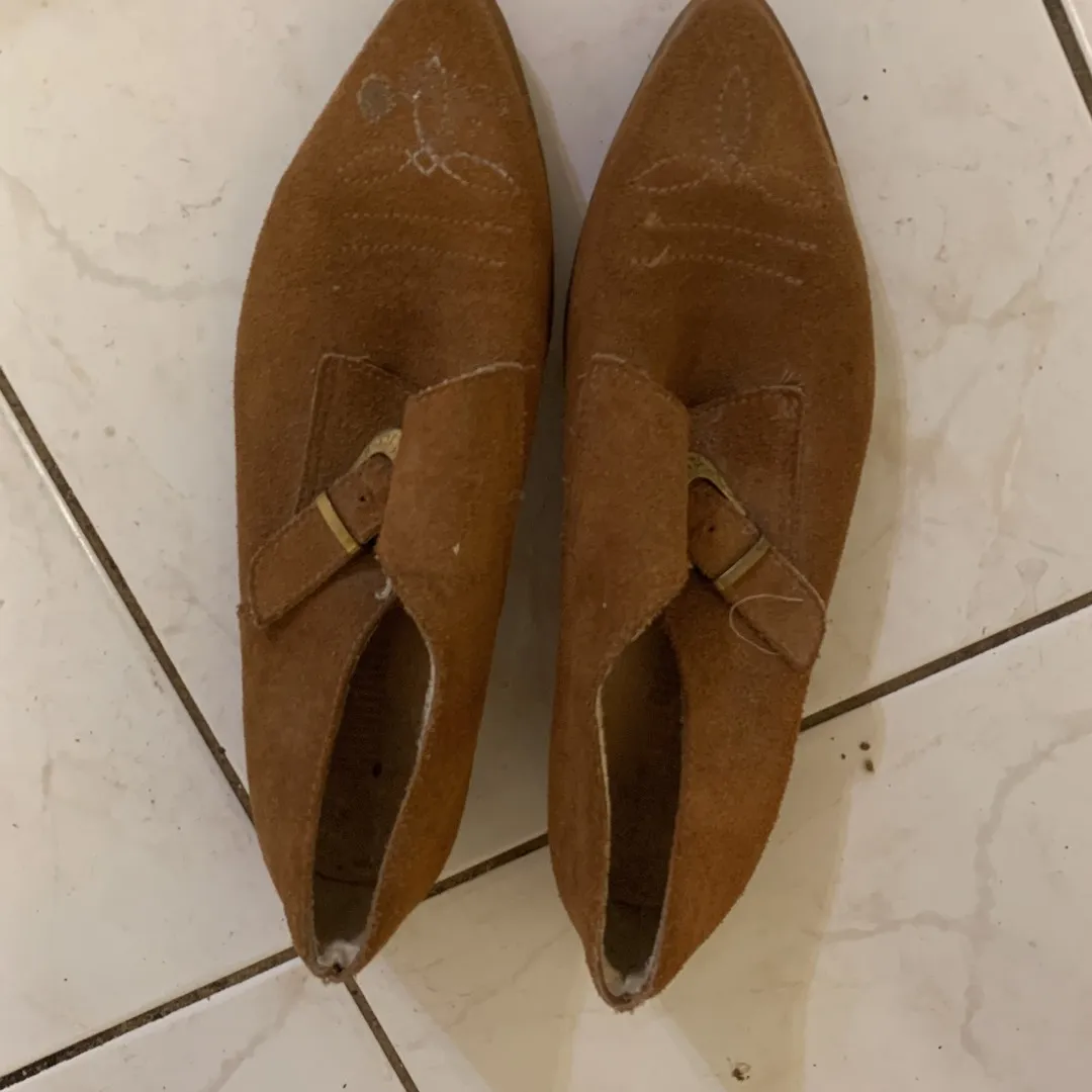 Cougar Swede Vintage Shoes Size 9 photo 1