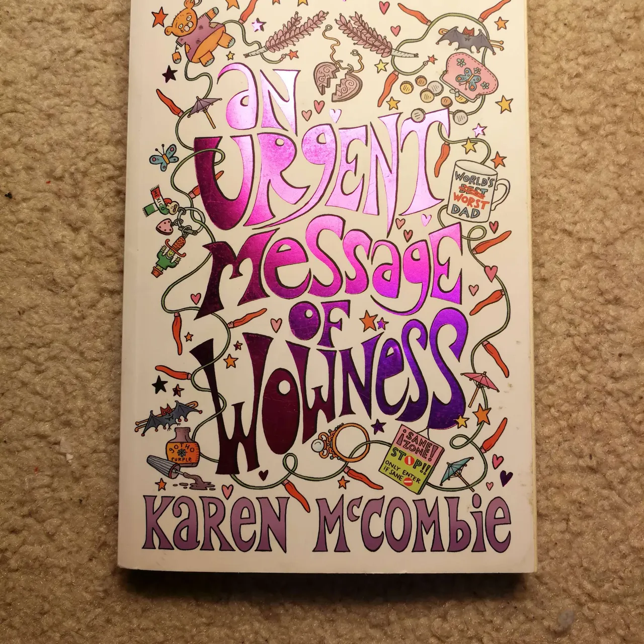 *FREE An Urgent Message of Wowness by Karen McCombie photo 1