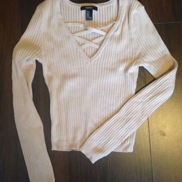 Forever 21 Cropped Long Sleeve photo 1