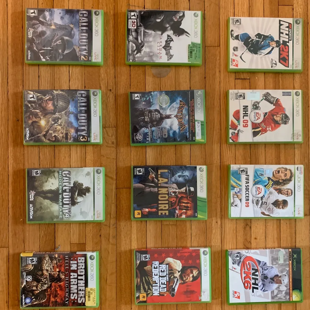 Xbox 360 With Games And Controllers photo 4