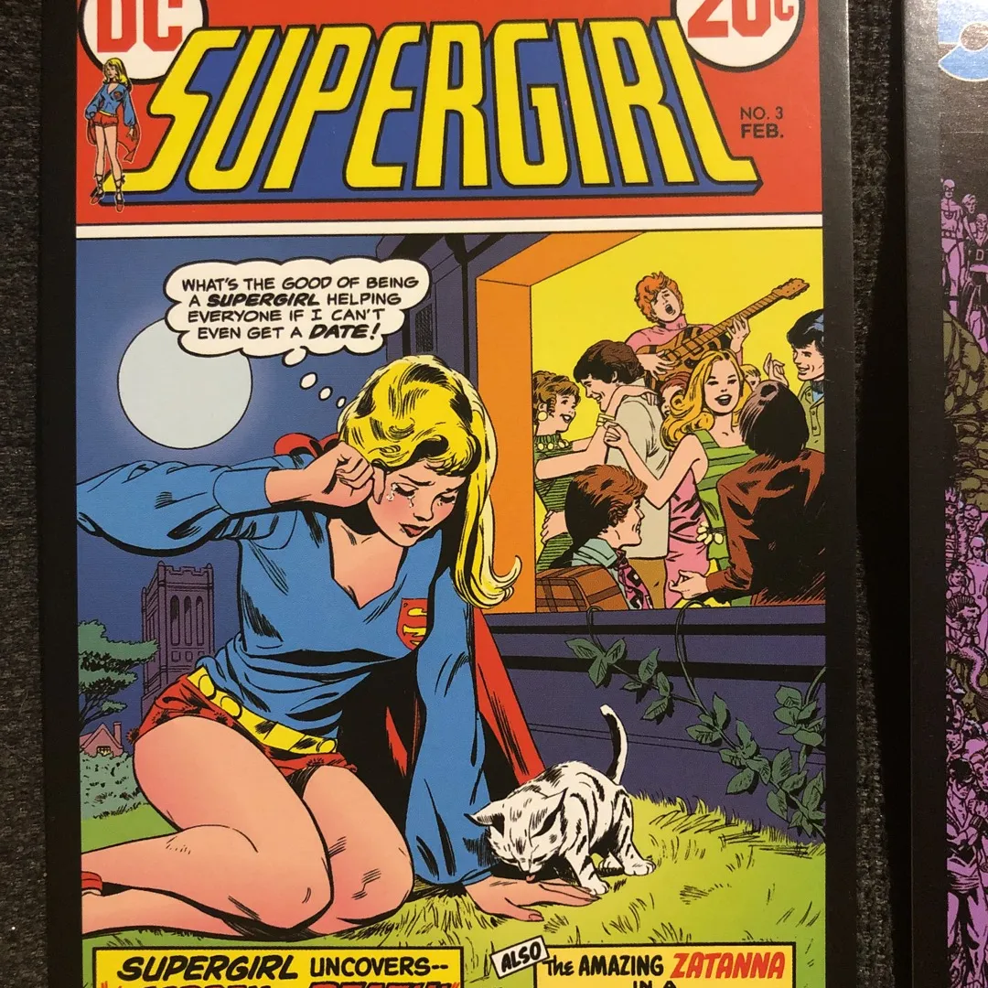 Supergirl Postcards photo 4