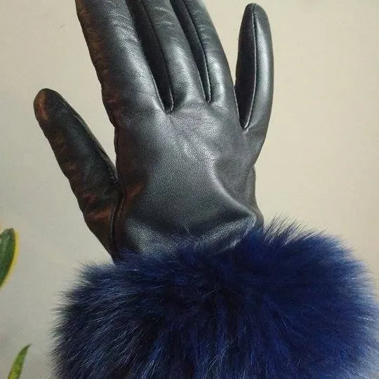 TRADED Blue fur trimmed leather gloves. The leather is black. photo 1