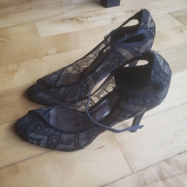 Lacy Heels, Size 10 photo 1