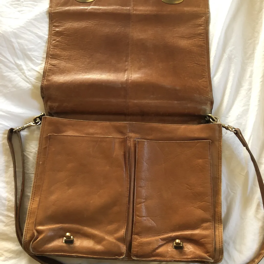 Vintage Leather Messenger Bag photo 3