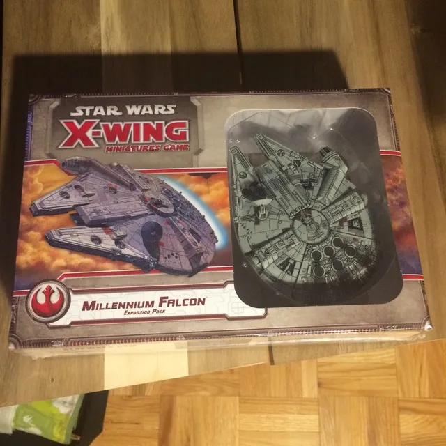 Star Wars X Wing Miniatures Milenium Falcon Expansion photo 1