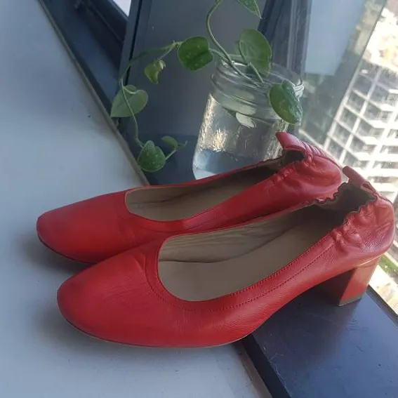 Those Everlane Day Heels Facebook wants you to buy so bad WS9 photo 3