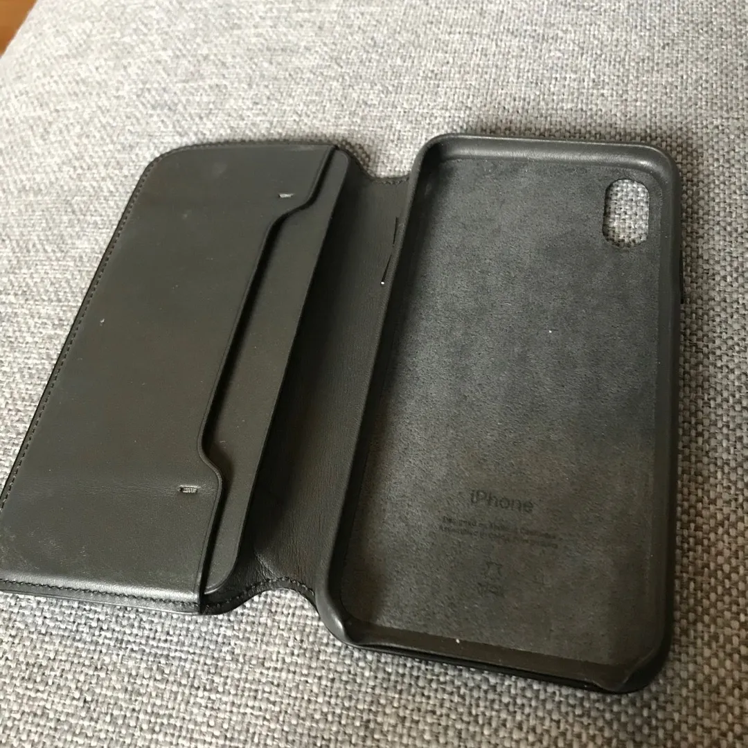 Leather iPhone Wallet From Apple photo 1