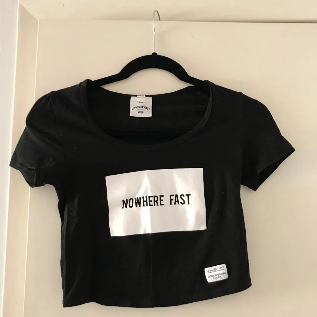 NOWHERE FAST TOP SIZE S photo 1