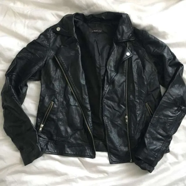 F21 Small Vegan Leather Jacket photo 1