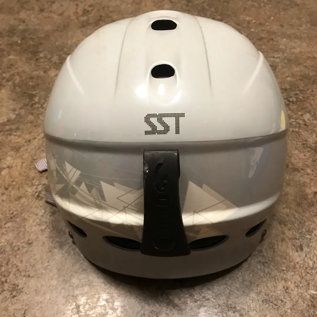 Giro Helmet photo 1