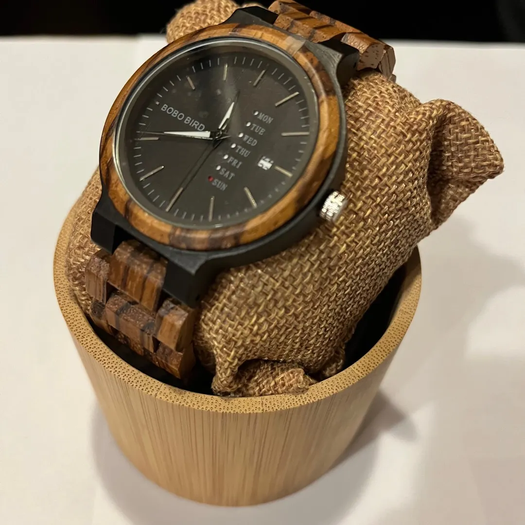 Cool Wooden Watch BNIP photo 1