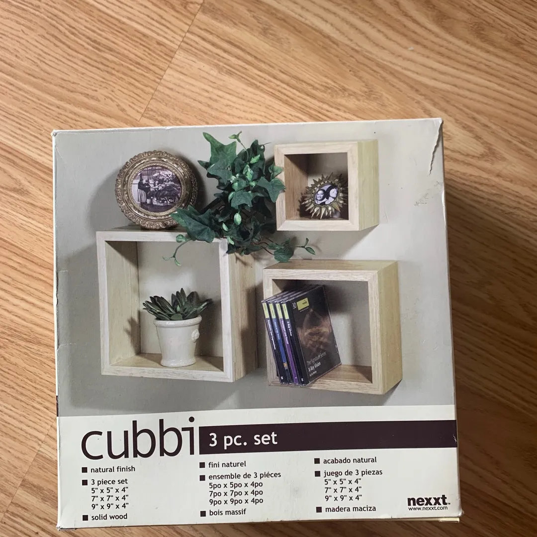 New Cube Shelves - Wood photo 1