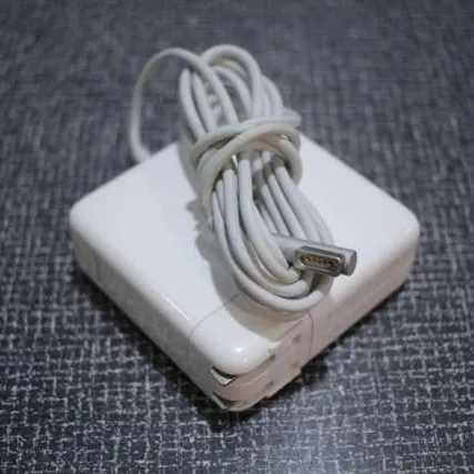 Apple 85W MagSafe "L Tip" Power Adapter photo 1