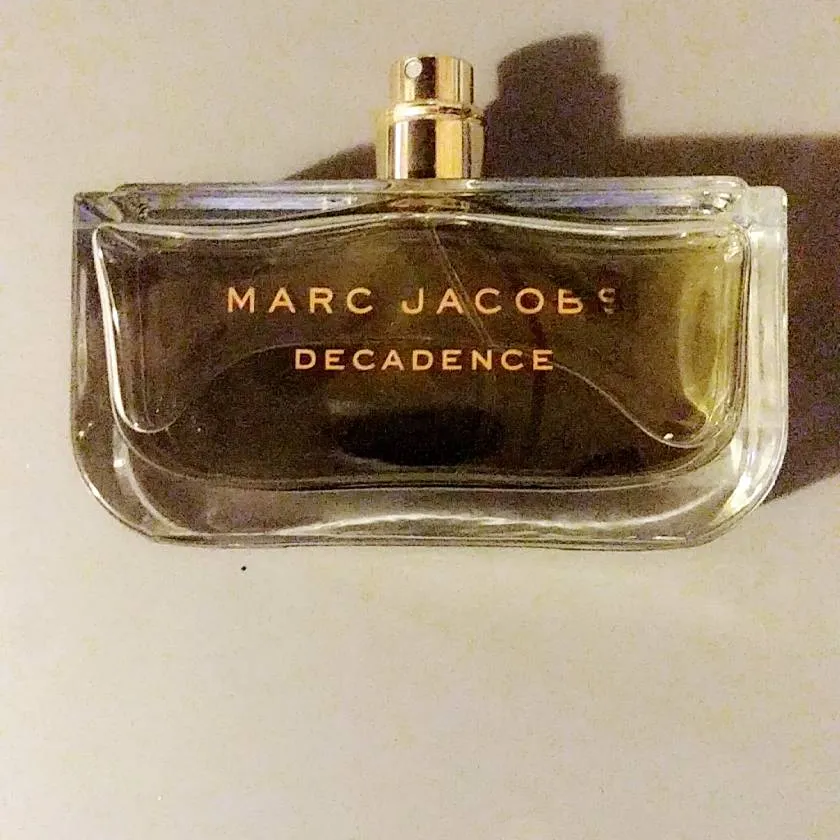 Marc Jacobs Decadence Perfume photo 1