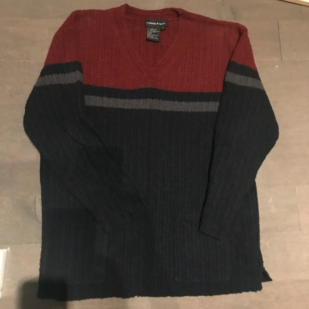 Men’s Tristan & Iseut Merino Blend Colour Block Sweater photo 1