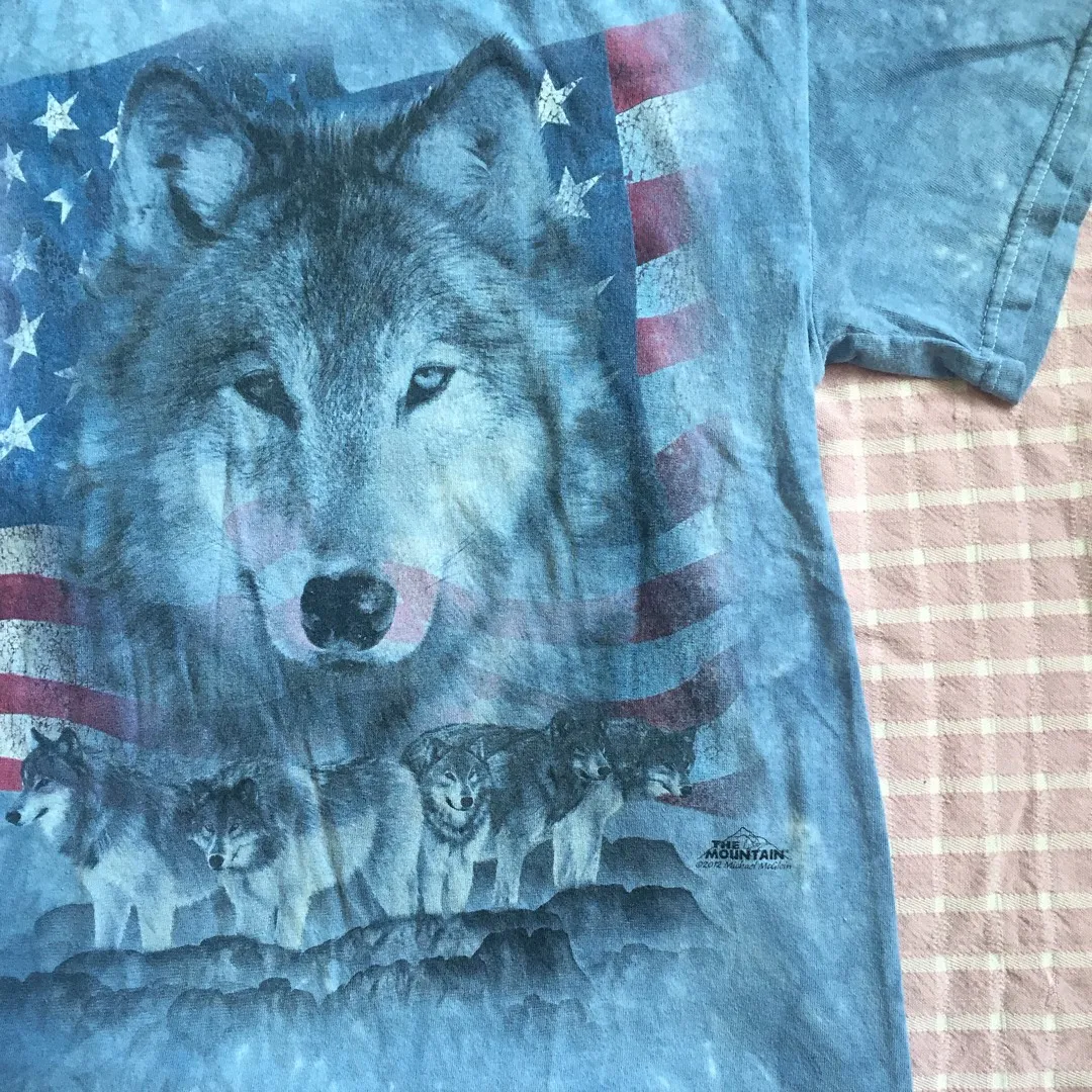 Vintage Americana Wolf Shirt - Sz S photo 4