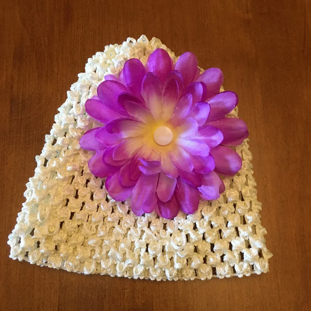 Baby Cap With Detachable Flower photo 1