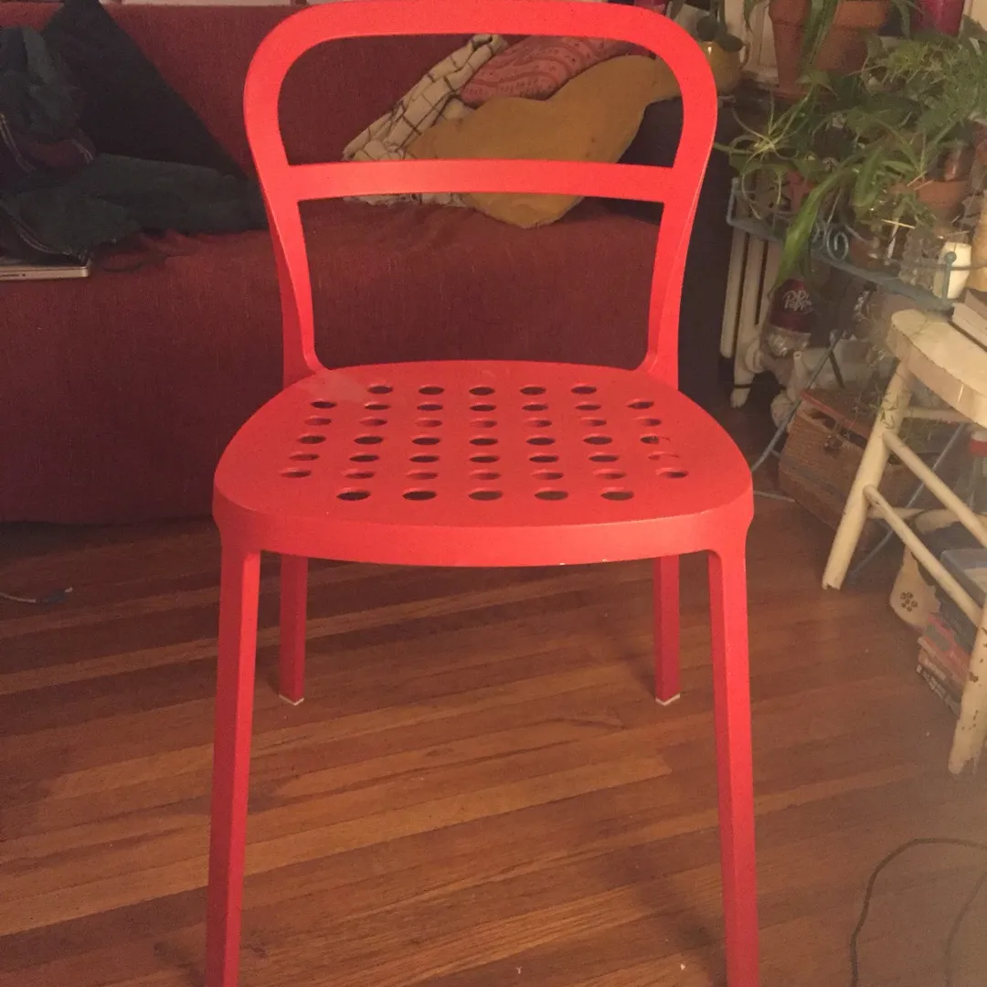 ikea red chair photo 4