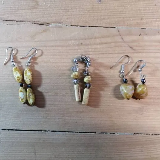 Yellow Stone Earring Sets. photo 1