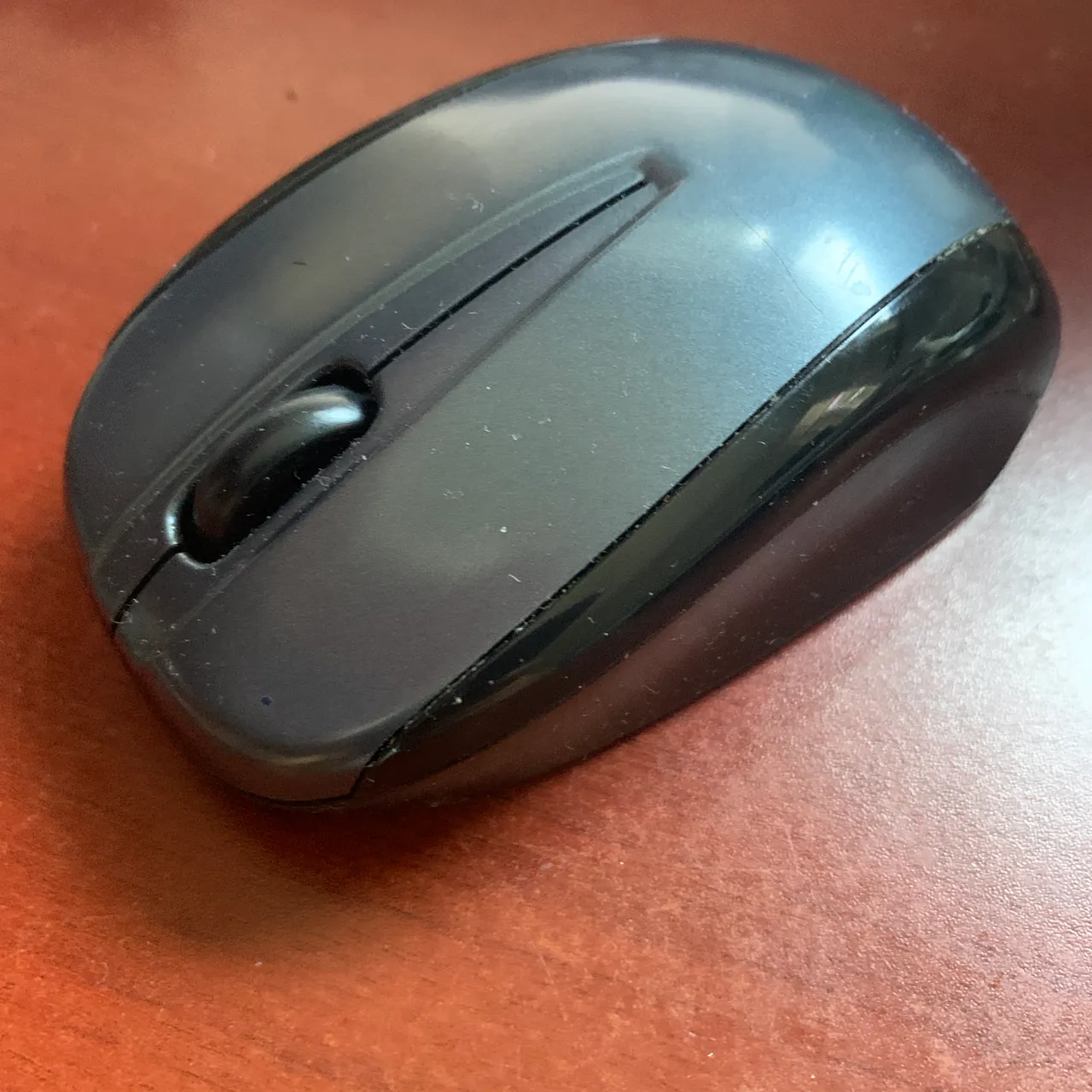 Wireless mouse photo 1