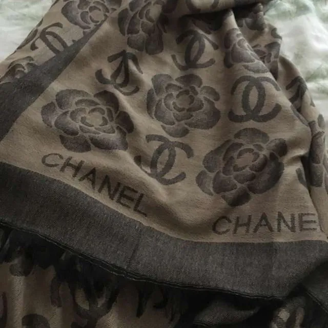 Chanel scarf photo 1