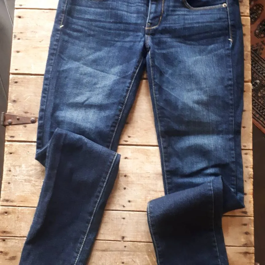AE Jeans Size 6 photo 3