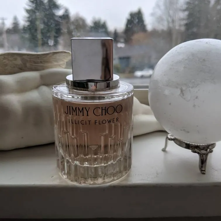 Jimmy Choo Illicit Flower Perfume photo 1
