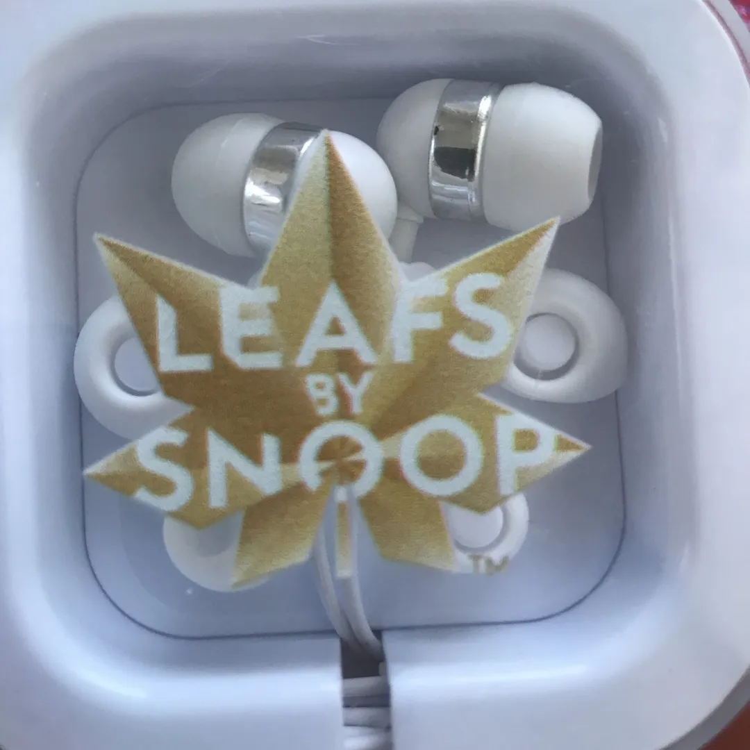 Never Used  4/20 Leafs By Snoop Dog Special photo 1